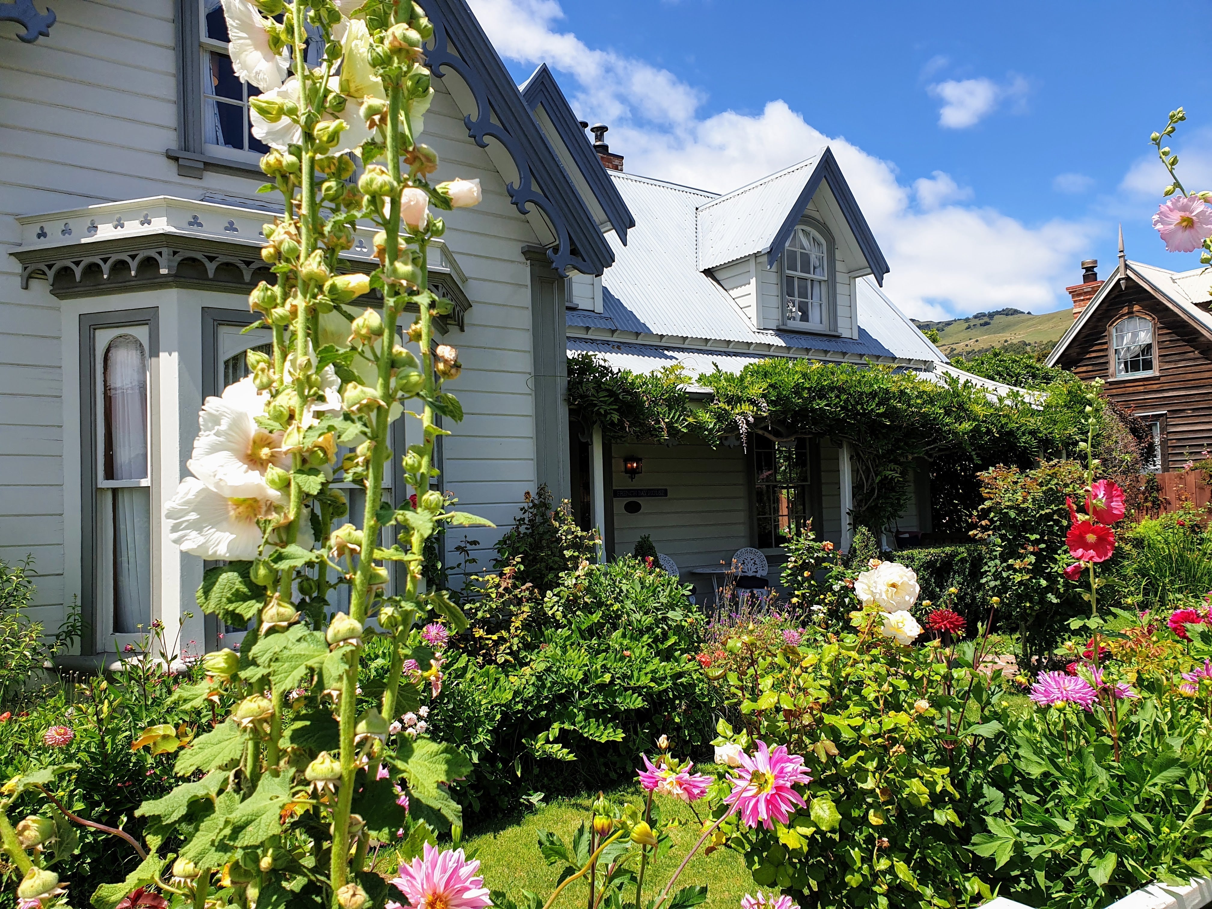 historic villa in akaroa