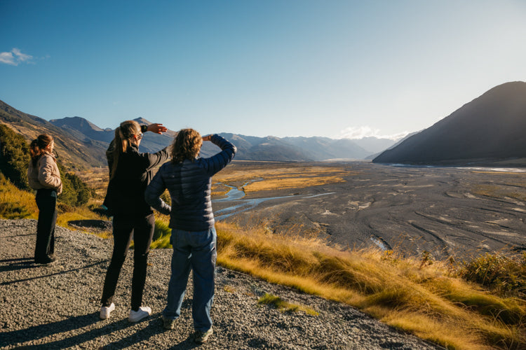Why Choose a Guided Tour in Christchurch?